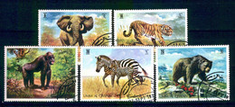 213 - Umm Al Qiwain - Bear - Elephants - Monkeys - Used Set - Elefanten