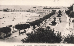 FRANCE - Arcachon (Gironde) - Boulevard Promenade - Le Débarcadère - M D - Carte Postale Ancienne - Arcachon
