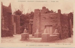 EXPOSITION COLONIALE DE PARIS 1931, L IVOIRIER ET L ORFEVRE A DJENNE  REF 14822 - Expositions