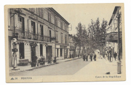 CPA - PERTUIS - Cours De La République - Edit. CAP - Grand Hotel, Renault... - Pertuis