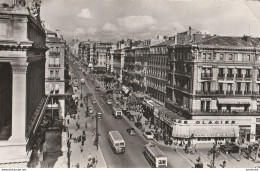 CPA   13   P101   MARSEILLE  LA CANEBIERE  TRES ANIMEES VIEUX BUS  ETC... - Parcs Et Jardins