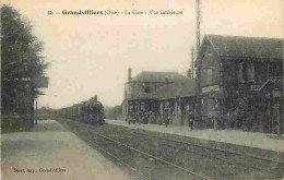 60 - Grandvilliers - La Gare - Vue Intérieure - Animée - Trains - CPA - Voir Scans Recto-Verso - Grandvilliers