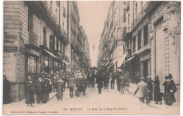 CPA De NANTES - Le Bas De La Rue Crébillon. - Nantes