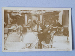 Paris  ,  Carte Photo , Terrasse D'un Restaurant - Cafés, Hotels, Restaurants