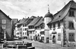 BRUGG ► Quartier In Der Hofstatt Mit Alten Häusern Und Brunnen Anno 1946 - Brugg