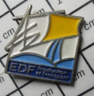SP11 Pin's Pins / Rare Et De Belle Qualité / EDF GDF / PRODUCTION ET TRANSPORT - EDF GDF