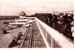 FRANCE - AÉRODROME - Port Aérien Du Bourget-Dugny - Les Terrasses ////  ALB 1 ///   26 - Aerodromi