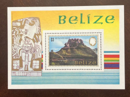 D)1983, BELIZE, SOUVENIR SHEET, MAYAN MONUMENTS ISSUE, XUNANTUNICH, MNH - Belize (1973-...)