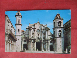 Has 3 Stamps       La Cathedral Havana > Cuba       Ref 6350 - Cuba