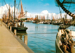 73924057 Buesum_Nordseebad Fischerboote Im Hafen - Büsum