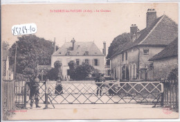 SAINT-PARRES-LES-VAUDES- LE CHATEAU ET LE PASSAGE A NIVEAU - Other & Unclassified