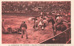 CORRIDA - Corrida De Toros - Jeu Des Picadors - Toro Arranca De Largo - Animé - Carte Postale Ancienne - Corridas