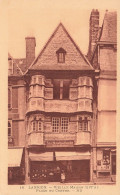 FRANCE - Lannion - Vue Sur La Vieille Maison (XVI E S) - Place Du Centre - N D - Carte Postale Ancienne - Lannion