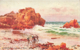 ROYAUME UNI - Iles De La Manche - Guernsey - Lion Rock, Cobo - Enfants Jouant Sur La Plage - Carte Postale Ancienne - Guernsey