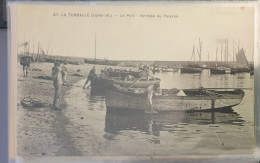 37. La Turballe (Loire-Inf.) - Le Port - Arrivée Du Poisson - La Turballe