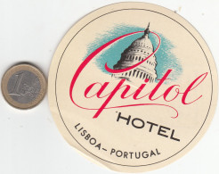 ETIQUETA - STICKER - LUGGAGE LABEL  PORTUGAL HOTEL CAPITOL EN LISBOA - Etiketten Van Hotels