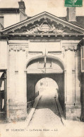 FRANCE - Nemours - Vue Générale De La Porte Du Musée - L L - Vue Sur L'entrée - Carte Postale Ancienne - Nemours