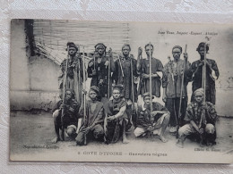 Cote D'ivoire , Guerriers  Nègres - Costa De Marfil