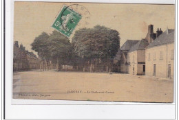 JARGEAU : Le Boulevard Carnot - Tres Bon Etat - Jargeau