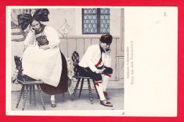 E-Allemagne-351P40  Gruss Aus Dem HAUERLAND, Jeune Fille Et Jeune Homme En Costume Folklorique, Cpa BE - Hanau