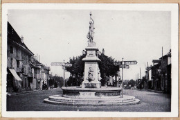 18592 / Peu Commun LES ABRETS Isère Giratoire Directionnel Place De La REPUBLIQUE 1930s Carte Photo Bromure COMBIER - Les Abrets