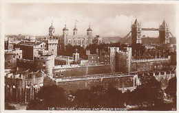 AK 207966 ENGLAND - London - The Tower Of London And Tower Bridge - Tower Of London