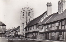 AK 207978 ENGLAND - Stratford-upon-Avon - Old Chapel And Grammar School - Stratford Upon Avon