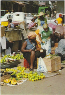 POINT A PITRE  SCENE DE MARCHE - Pointe A Pitre