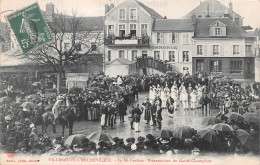 VILLENEUVE-l'ARCHEVEQUE (Yonne) - La Mi-Carême - Présentation Du Garde-Champêtre - Chapellerie - Voyagé 1908 (2 Scans) - Villeneuve-l'Archevêque