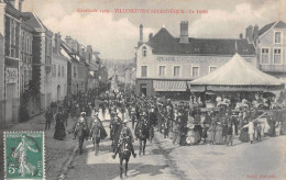 VILLENEUVE-l'ARCHEVEQUE (Yonne) - Cavalcade 1909 - Le Défilé - Manège Fête Forraine, Chevaux - Voyagé (2 Scans) - Villeneuve-l'Archevêque