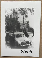 RENAULT Dauphine (PARIS, Notre-Dame) - 15 X 10 Cm. (REPRO PHOTO ! Zie Beschrijving, Voir Description, See Description) ! - Coches