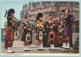 Edinburgh Castle - Scottish Pipers - Midlothian/ Edinburgh