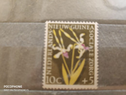 Guinea Nederland Flowers (F82) - Guinea (1958-...)