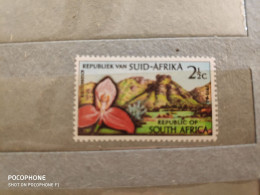 RSA Flowers (F82) - Unused Stamps