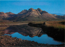 Islande - View Of Staoarfjall Mountain In Borgarfjôrôur. - The Région Is Known For Its Beautifui Landscape And Handicraf - Islandia