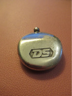Porte-Clé Ancien / DS / Dowel Schlumberger/ Bronze Chromé/ (sans Attache) /Vers 1975-1985                       POC748 - Key-rings