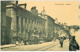 01 PONT-DE-VAUX. Mairie Et Vendeurs De Quatre-Saisons - Pont-de-Vaux