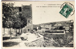 CPA Carte Postale / 69 Rhône, L'Arbresle / 11 / Cour Du Château Et Bolide Trouvé Dans Les Environs. - L'Arbresle