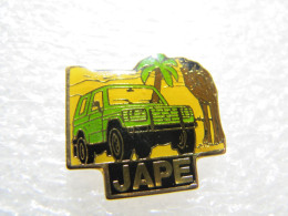 RARE PIN'S  MITSUBISHI  PAJERO  JAPE  PALMIER  CHAMEAU - Mitsubishi