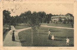 FRANCE - Vichy - Vue Sur Le Nouveau Parc - Vue Générale - Des Personnes Dans Le Jardin - Carte Postale Ancienne - Vichy