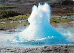 Islande - Strokkur I Haukadal - The Junior Geyser, Strokkur, Starting To Spout, South Iceland - Carte Neuve - Iceland -  - Islanda