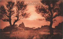 FRANCE - Biarritz - Vue Sur Le Rocher De La Vierge - Vue Pittoresque Entre Les Taniarls - Carte Postale Ancienne - Biarritz