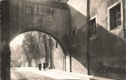 FRANCE - Dole - Vue Sur La Rue Du Collège - Carte Postale Ancienne - Dole