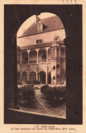 FRANCE - Dole - Vue Sur La Cour Intérieure Du Cloître De L'hôtel De Ville - Carte Postale Ancienne - Dole