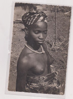 CPA-GUINEE-TYPE INDIGENE-Femme Aux Seins Nus-collier-boucles D'oreilles - Guinée