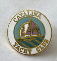 PINS BATEAUX  CATALINA YACHT CLUB / 33NAT - Boats