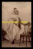 ALGERIE - HOMME EUROPEEN EN COSTUME INDIGENE - CARTE PHOTO ORIGINALE - Hommes