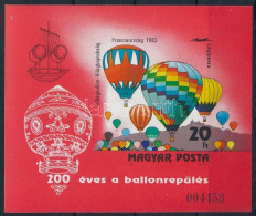 ** 1983 200 éves A Ballonrepülés Vágott Blokk (8.000) - Sonstige & Ohne Zuordnung