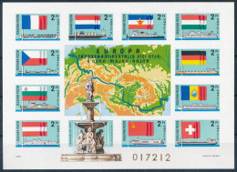 ** 1977 Európa Transzkontinentális Vízi útja Vágott Blokk (25.000) (halvány Ujjlenyomat / Finger Print) - Autres & Non Classés