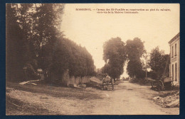 Rossignol (Tintigny). Caveau Des 120 Fusillés En Construction Au Pied Du Calvaire En Face De La Maison Communale. - Tintigny